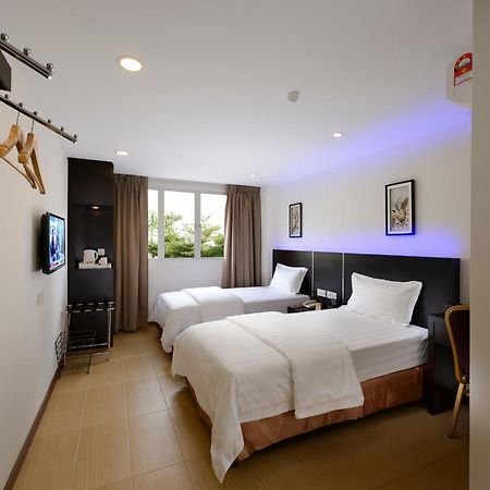 Ernes Hotel Bayu Mutiara Bukit Mertajam Buitenkant foto