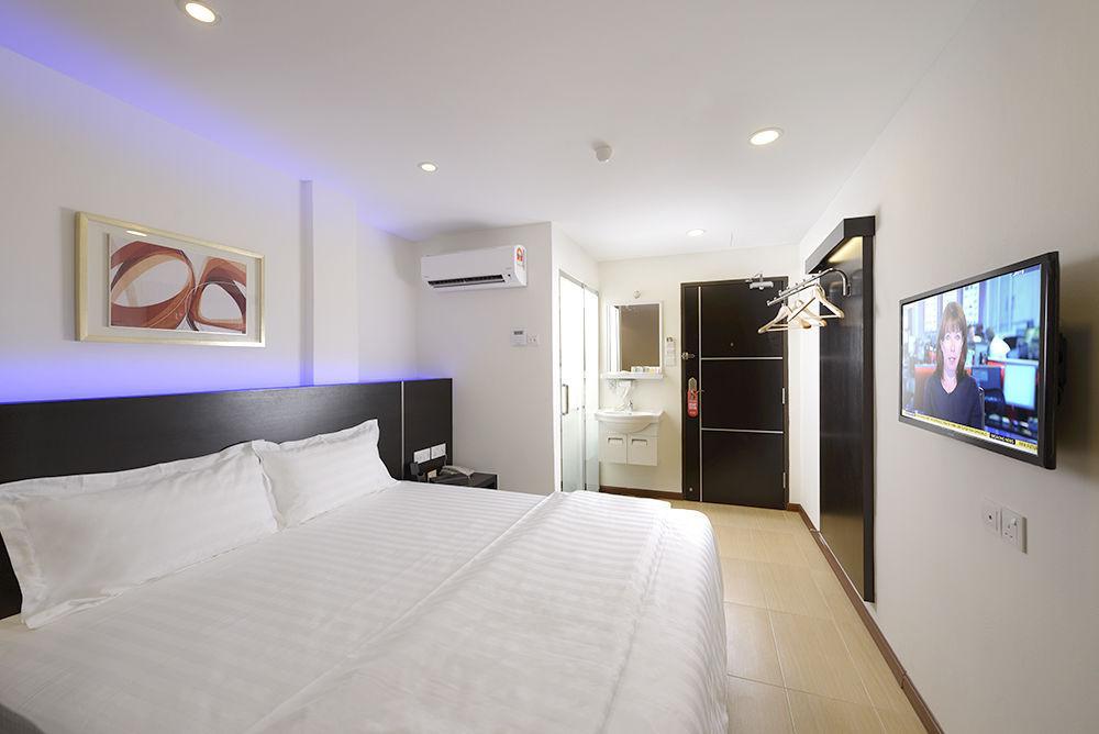 Ernes Hotel Bayu Mutiara Bukit Mertajam Buitenkant foto